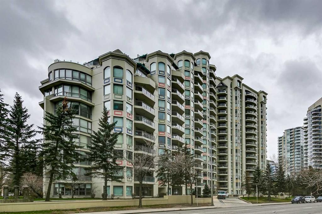 New property listed in Downtown West End, Calgary